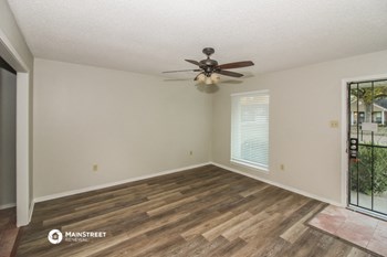 7104 Dokkum Dr 3 Beds House for Rent - Photo Gallery 3