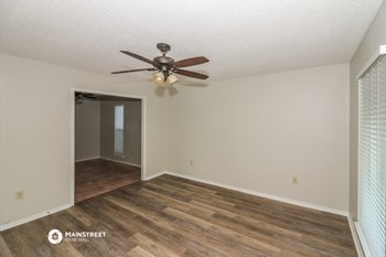 7104 Dokkum Dr 3 Beds House for Rent - Photo Gallery 4