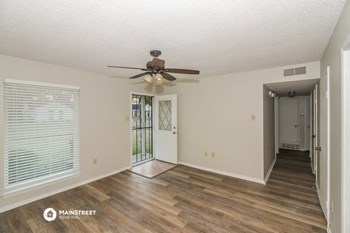 7104 Dokkum Dr 3 Beds House for Rent - Photo Gallery 5