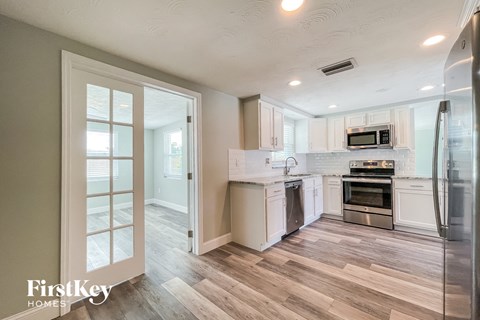 2702 BETTY PLACE 3 Beds Apartment for Rent