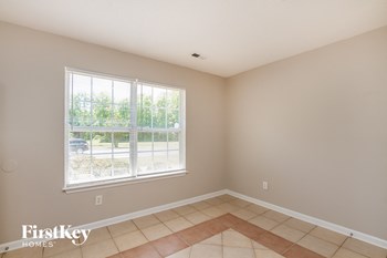 181 Bellelaine Drive 4 Beds House for Rent - Photo Gallery 6