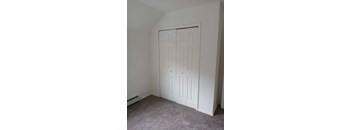 2 Bedrooms, 1 Bathroom