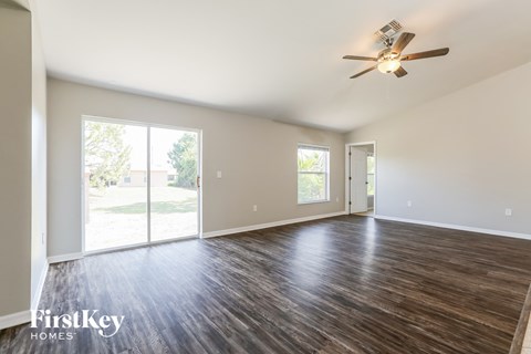 5404 2Nd Street W 3 Beds Apartment for Rent