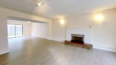 ALA040: 10511 Reynolds Dr 2-3 Beds Apartment for Rent