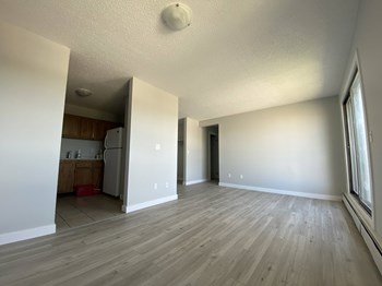 13704 24th Street 1-3 Beds Apartment for Rent - Photo Gallery 3