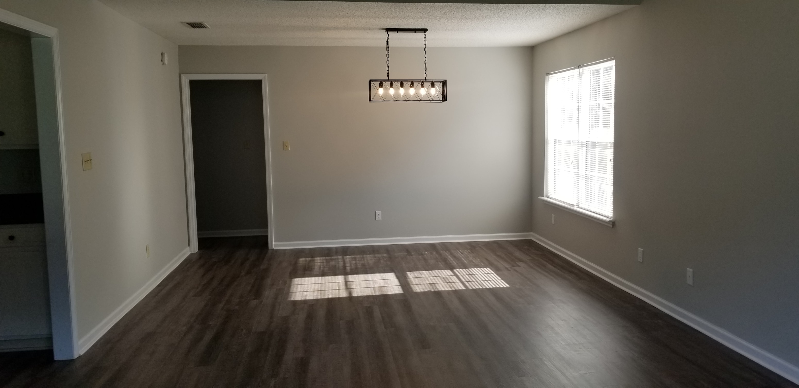 150 Senah Drive (12) 3 Beds House for Rent - Photo gallery 2