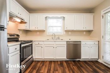 167 Roman Drive 3 Beds House for Rent - Photo Gallery 4
