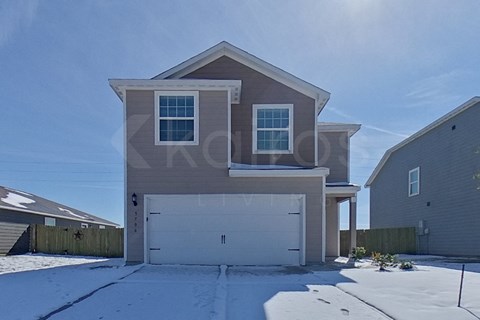 5706 Sapphire Lagoon Rd 3 Beds Apartment for Rent