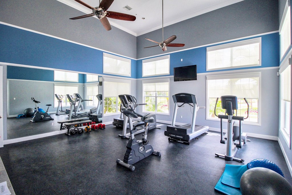 the gym at the estates apartments