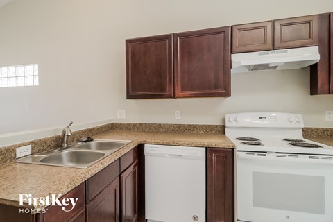 404 MCGEE STREET 3 Beds Apartment for Rent