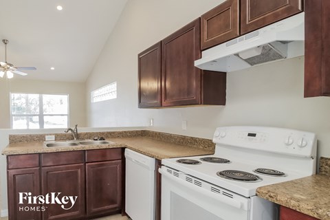 404 MCGEE STREET 3 Beds Apartment for Rent