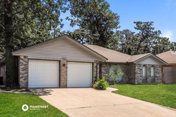 720 N MARKWELL AVE 3 Beds House for Rent - Photo Gallery 3