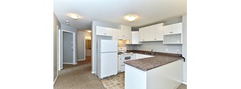 2nd Floor - 2 Bed & 1.5 Bath