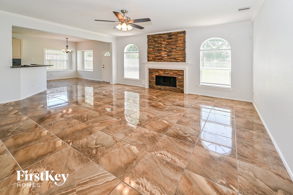 11125 31st Avenue N 5 Beds House for Rent - Photo Gallery 6