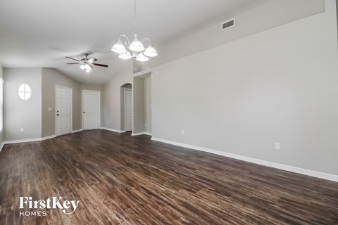 905 LAKE SHORE RANCH DRIVE 3 Beds Apartment for Rent
