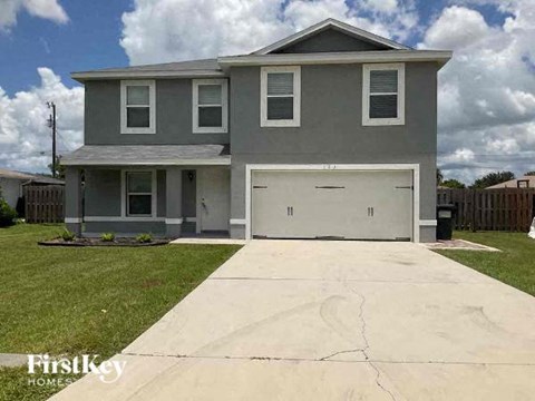 123 SW 19Th Terrace 3 Beds Apartment for Rent