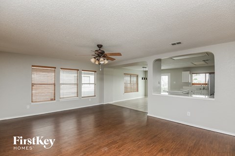 10125 Chapel Hill Court 3 Beds Apartment for Rent