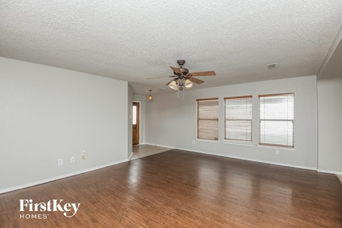 10125 Chapel Hill Court 3 Beds Apartment for Rent