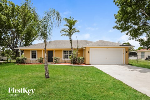 218 Blackstone Drive 3 Beds Apartment for Rent
