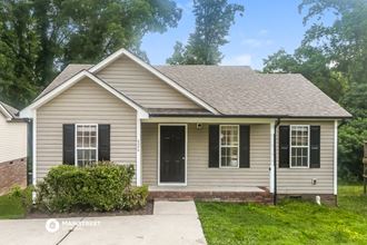 526 LOCUST ST 3 Beds Apartment for Rent