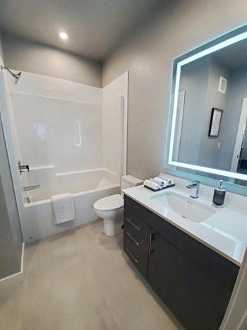11303 105 Ave 1-3 Beds Apartment for Rent - Photo Gallery 2