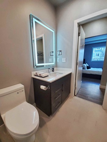 11303 105 Ave 1-3 Beds Apartment for Rent - Photo Gallery 3