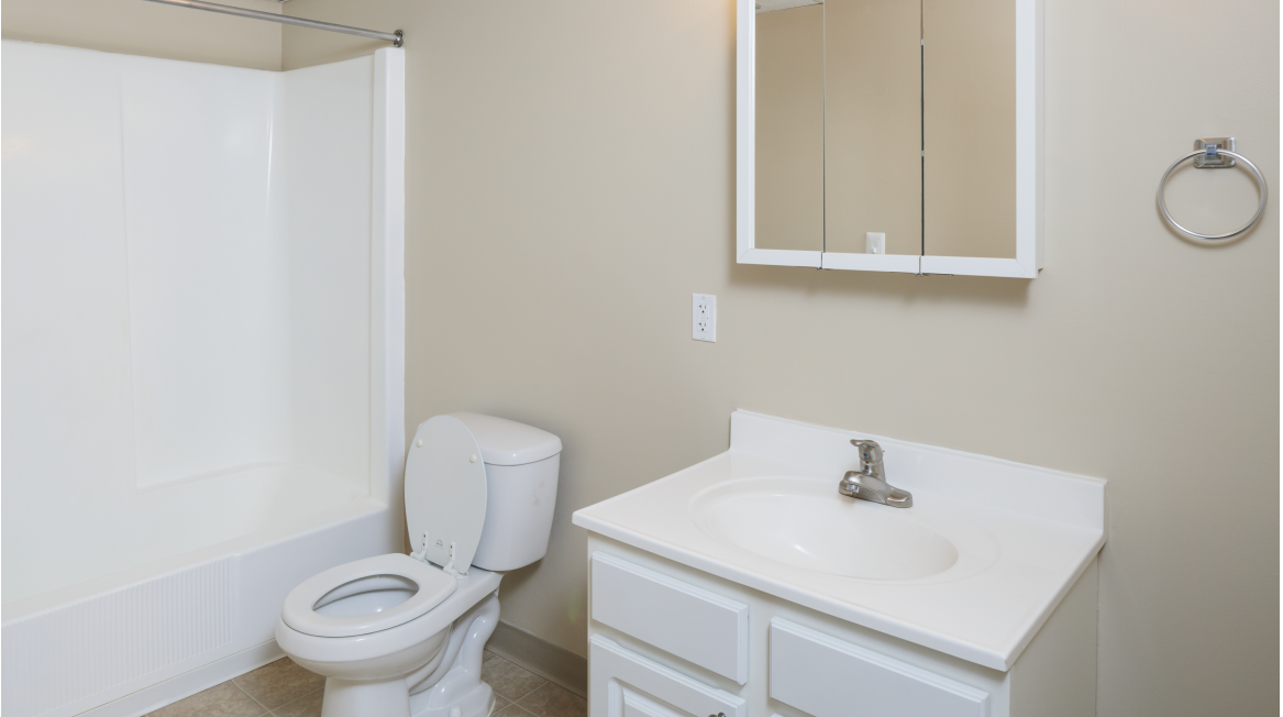 Taymil Yarmouth Pointe Bathroom