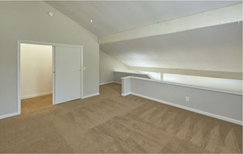 Taymil Yarmouth Pointe Loft