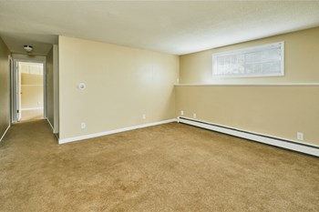 Taymil Yarmouth Place Living Room