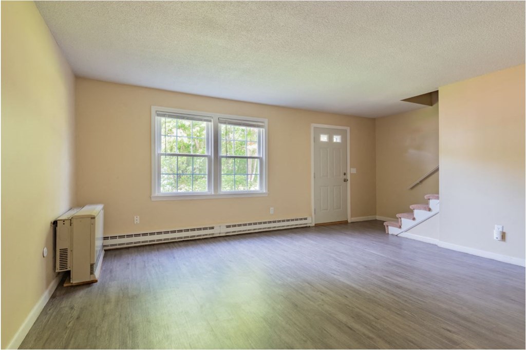 Taymil Yarmouth Green Living Room