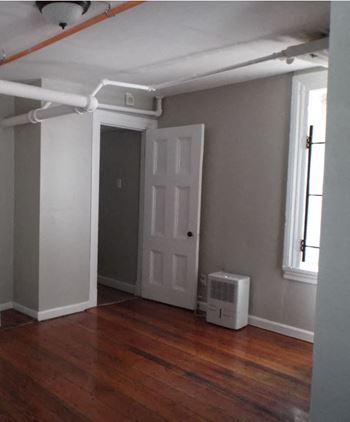 Taymil 122 Benefit Street Apartment Homes Living Area