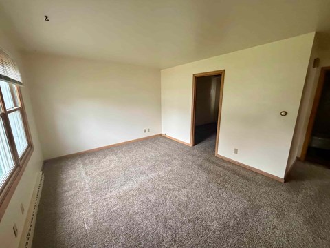 1030 East 12Th 2 Beds Apartment for Rent