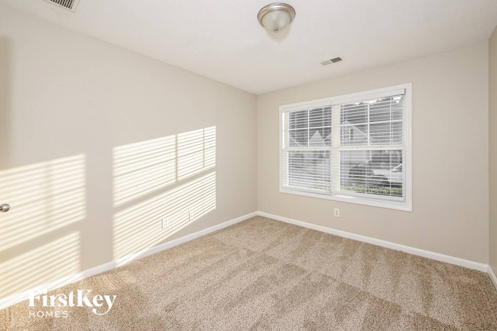 3940 Village Main Street 3 Beds House for Rent - Photo Gallery 14