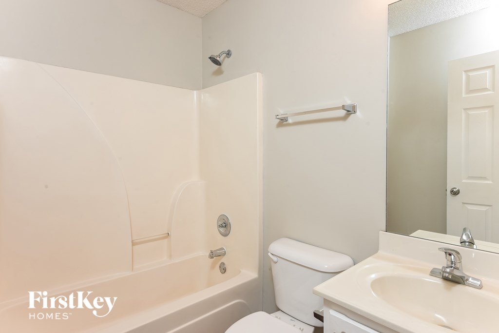 3940 Village Main Street 3 Beds House for Rent - Photo Gallery 16