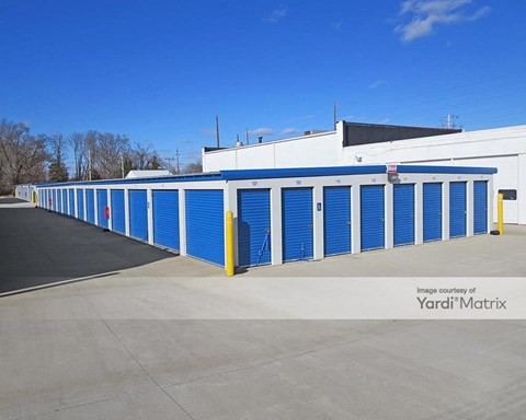 Storage Units for Rent available at 3820 North Keystone Avenue, Indianapolis, IN 46205