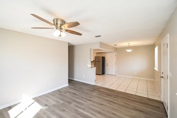 7712 CLUB DUCLAY DR 3 Beds House for Rent - Photo Gallery 3