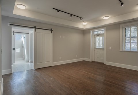 2348 Overlook 1-2 Beds Apartment for Rent - Photo Gallery 28