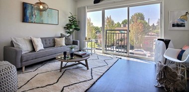 18552 Macarthur Blvd 3 Beds Apartment for Rent Photo Gallery 1
