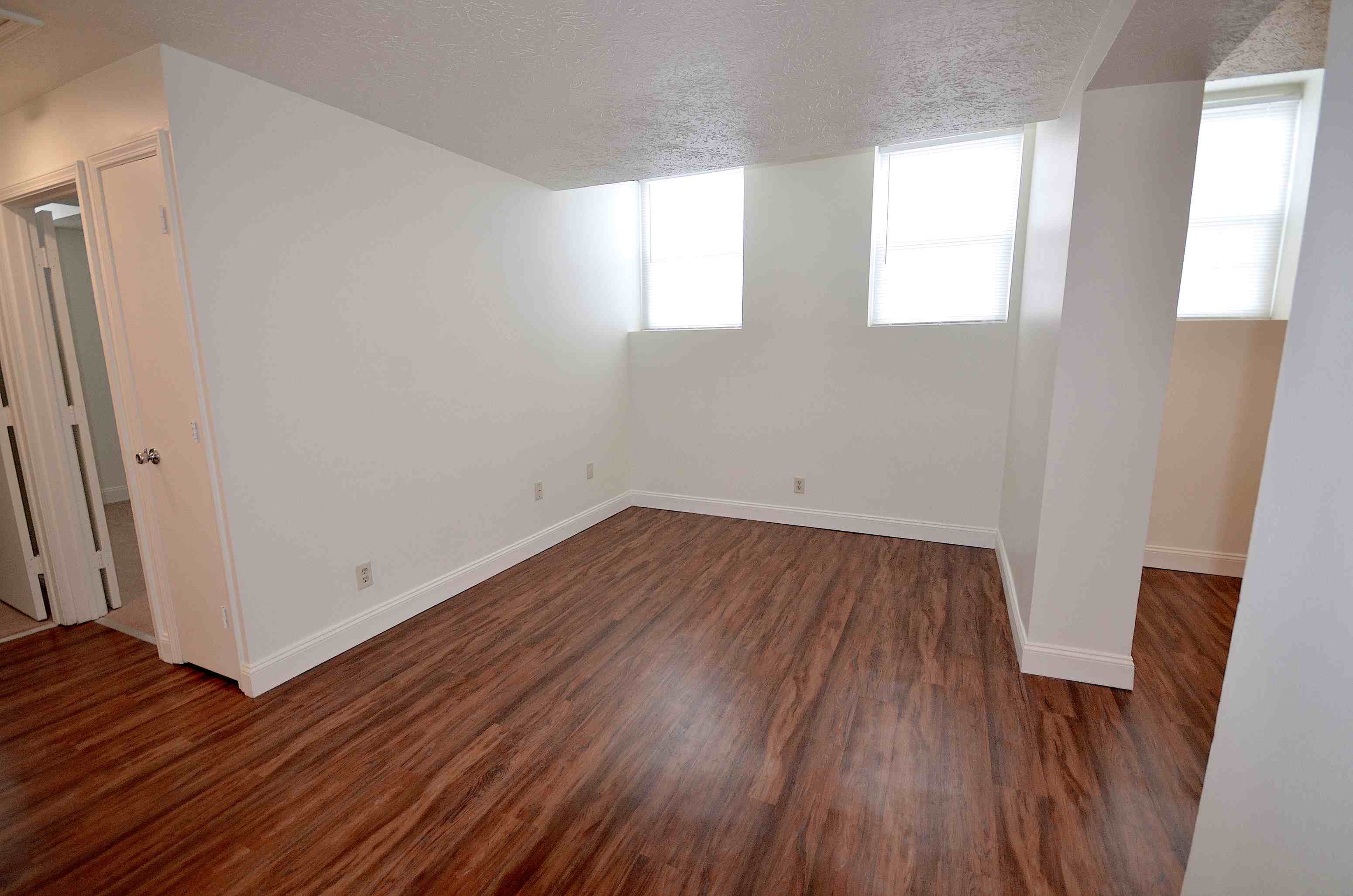 Waveland Place Apartments