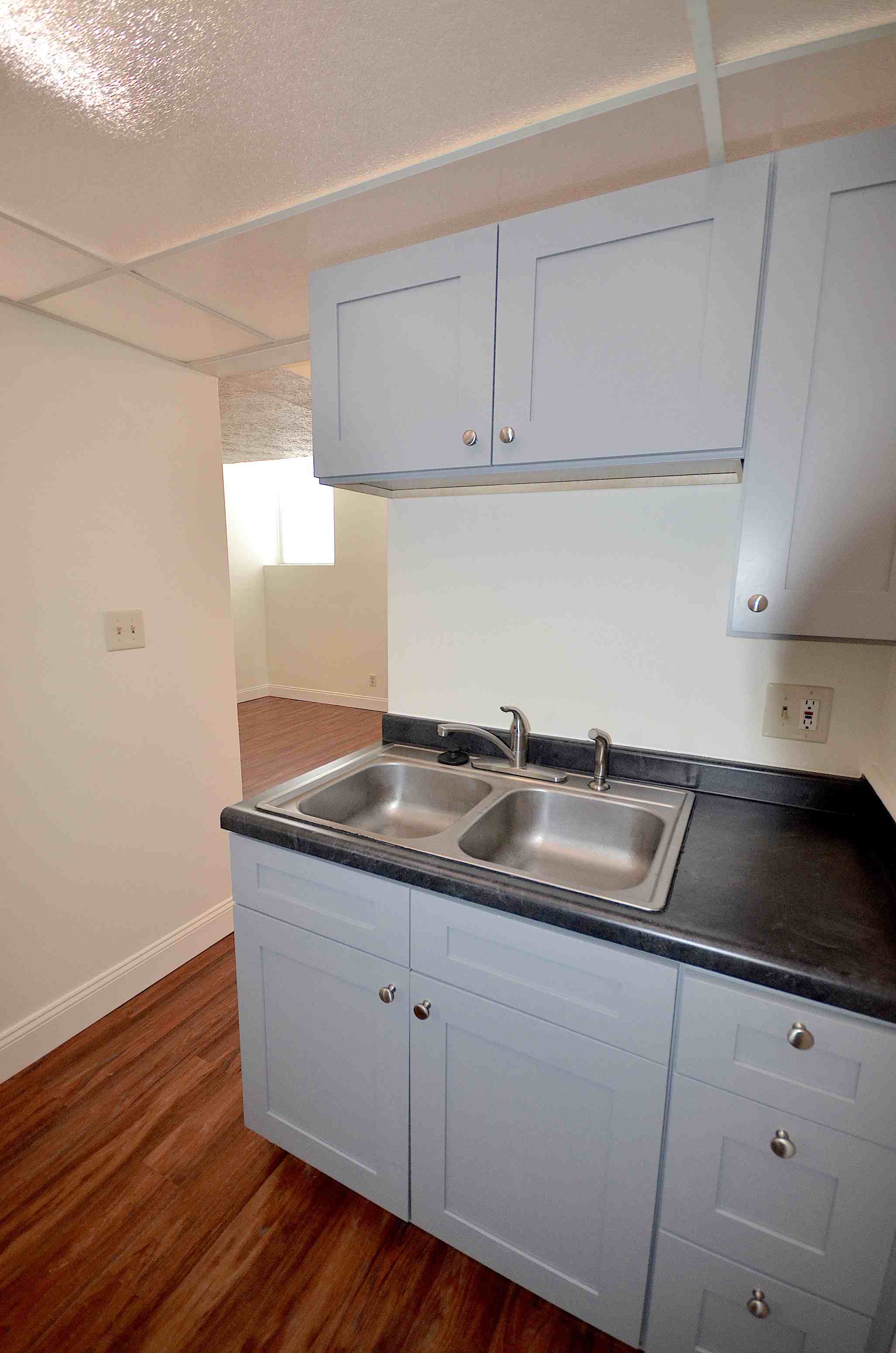 Waveland Place Apartments