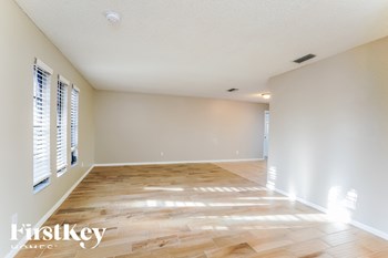 3818 SW 5th Place 3 Beds House for Rent - Photo Gallery 2