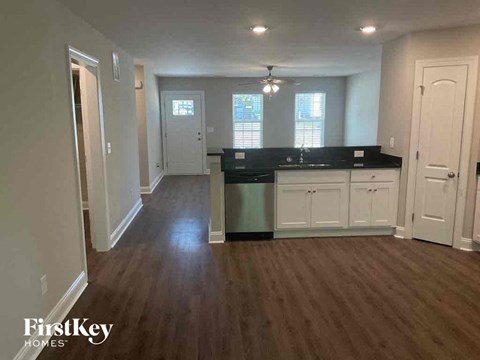 2047 Samantha Drive 3 Beds Apartment for Rent