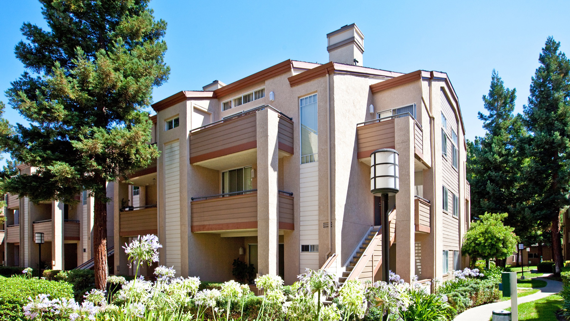 Stoneridge Apartments in Pleasanton, CA