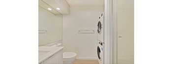 Studio, 1 Bathroom