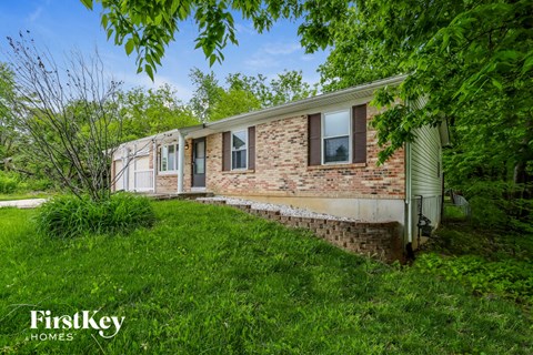 307 West Sunny Hill Boulevard 4 Beds Apartment for Rent