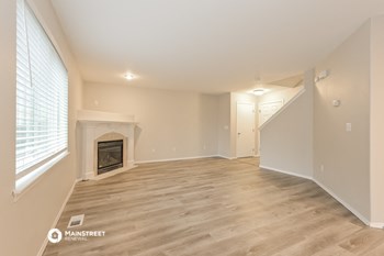 19714 76th Av Ct E 3 Beds House for Rent - Photo Gallery 6