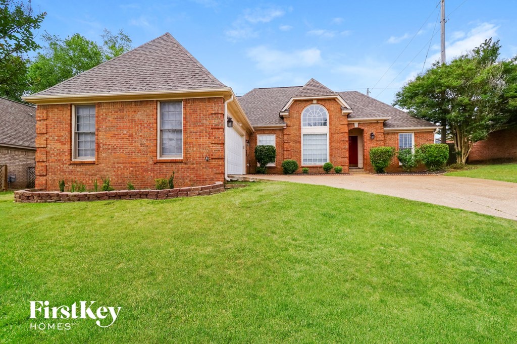 7598 Dexter Manor Drive 3 Beds House for Rent - Photo Gallery 1