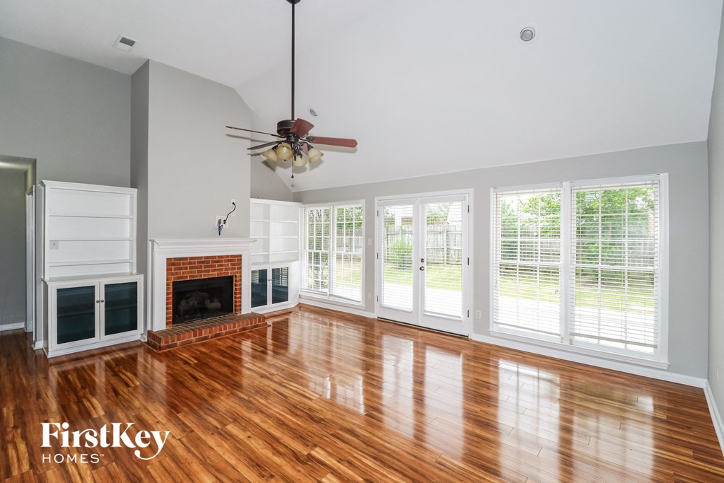 7598 Dexter Manor Drive 3 Beds House for Rent - Photo Gallery 4