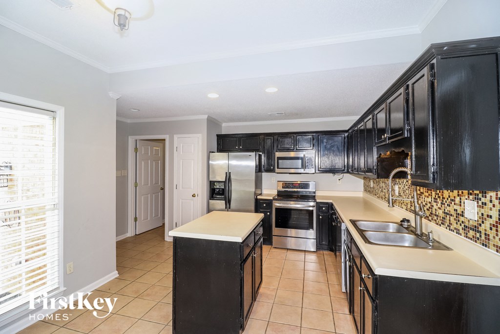 7598 Dexter Manor Drive 3 Beds House for Rent - Photo Gallery 7