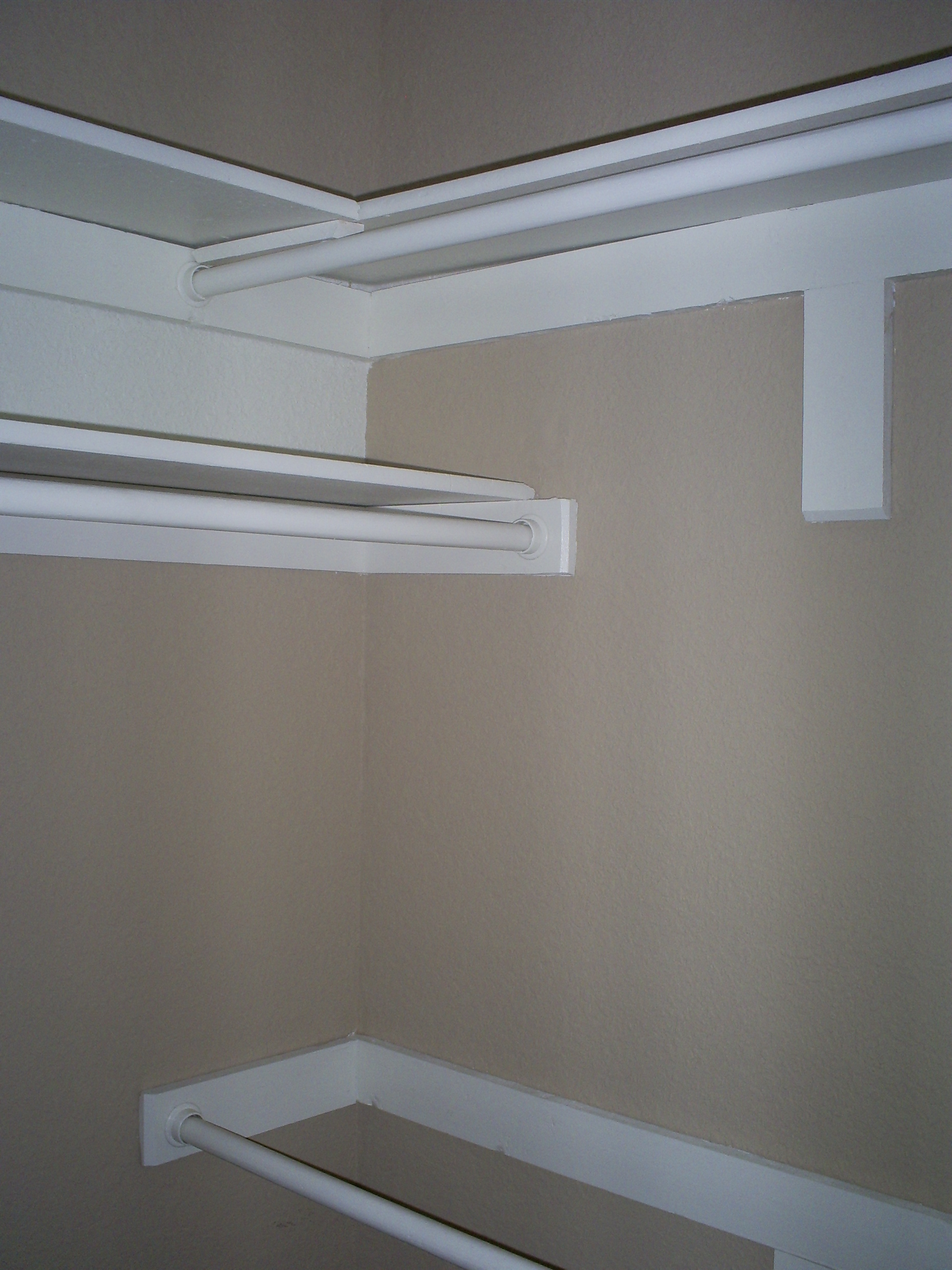 Devling Place Apartments, 3622 NE Chouteau Trafficway, Kansas City, MO